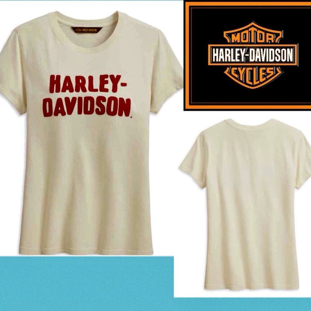 Harley Davison T-shirt size large
100% cotton Stitch logo minimalistic
Iconic